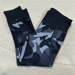 Athleta Black and Gray Jeggings Urban Style